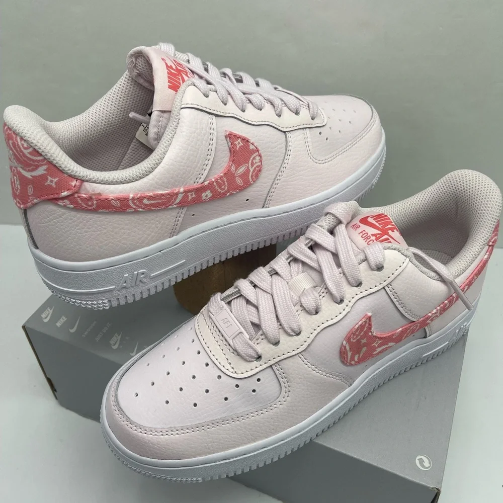 stylish nike